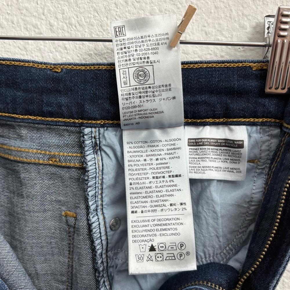 Levi’s 724 Women’s High Rise Straight Crop Dark Wash Blue Jeans Denim size W26 - Picture 6 of 11